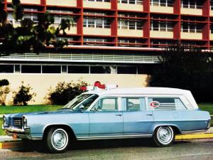Pontiac Bonneville Consort Ambulance by Superior 1964 года